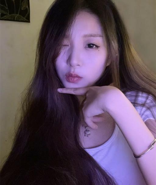 长沙理工大学学妹张怡涵与男友性爱视频曝光❤️湿润舌头灵活舔弄大屌男友无套爆操内射中出！[MP4/160MB]