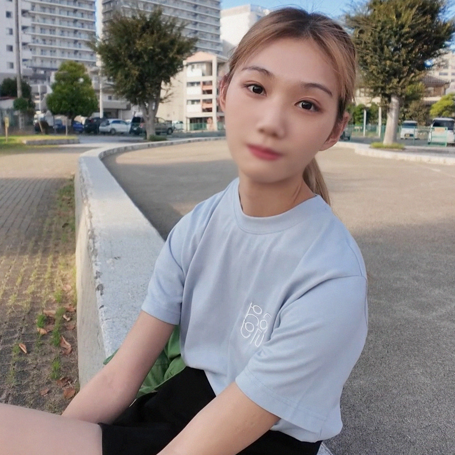 FC2-PPV-4787857 美女缺錢聯繫我讓我狂插內射還可以...(無碼FHD)