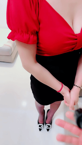 【剧情演绎】红衣小骚货❤️半推半就深喉吞吊，无套狂操精彩刺激！[MP4/733MB]