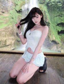 【上海超美校花❤️赵琳娜❤️不雅视频流出 为旅行竟卖身援交跟金主玩3P调教 穿黑丝被打桩爆操反差惊人！[MP4/115MB]