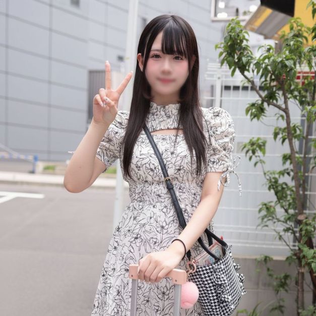 FC2-PPV-4773787 ガチ18才経験人数1 【高清無碼】