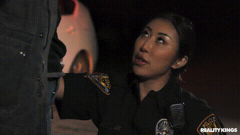 Hot Cop Makes A Stop