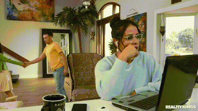 Freeuse Stepmom Works From Home