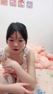 正经乖巧呆萌05后清纯小妹,壹脸的脚软蛋白,单马尾辫充满学生时代少女的芬香