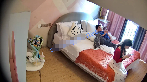 2026-5-31酒店偷拍 气质甜美仙女裙美女被男友掀开长裙无套内射
