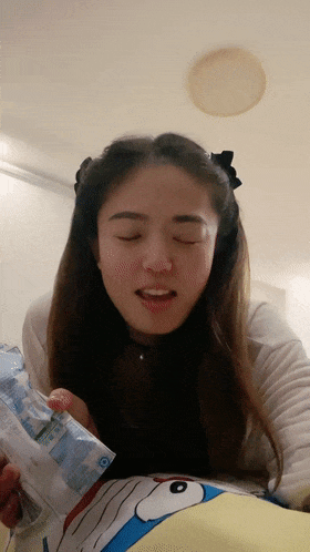真实良家人妻【欲求不满小少妇】两口子家中做爱气质出众小少妇奶子大眼镜反差，无套干两次