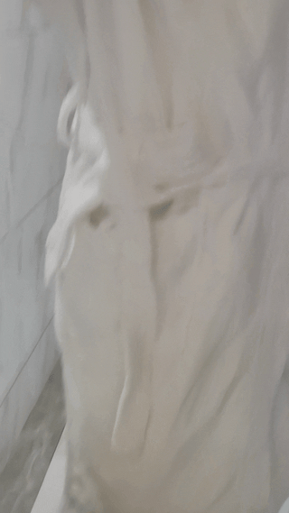情侣自拍，各种情趣内衣随便换，跪地深喉、翘臀后入、骑乘狂摇，淫语骚叫不断：“操我、操死我、射里面！