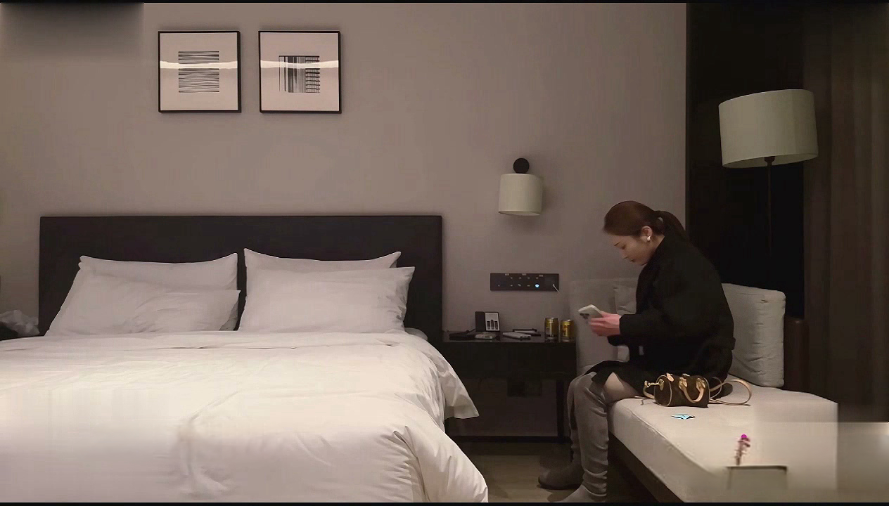 探花【普朗克】❤️约了一个明星脸的小少妇身材很好脸有点像高叶也有点像张檬全程火力全开各种姿势猛