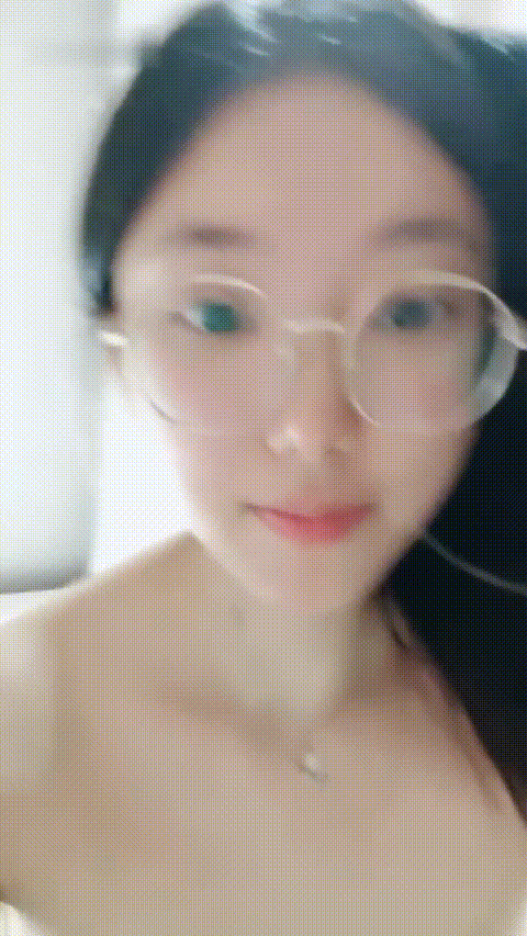 宝贝安安_超尤物般的身材女神、跪地口交、听狼友指挥全程露脸激情大秀、1