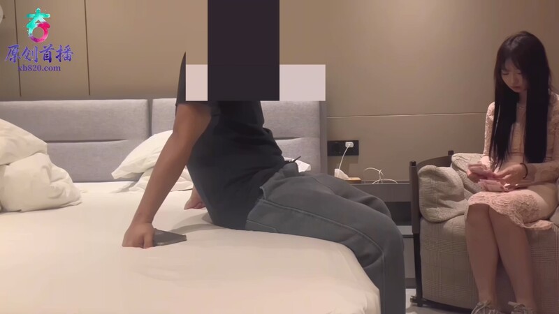 【精品猎艳】芬达探花 - 粉色裙子小妹妹身材苗条大腿滑溜溜的 各种姿势都很配合 颜值高真的很爽每次都要顶到子宫