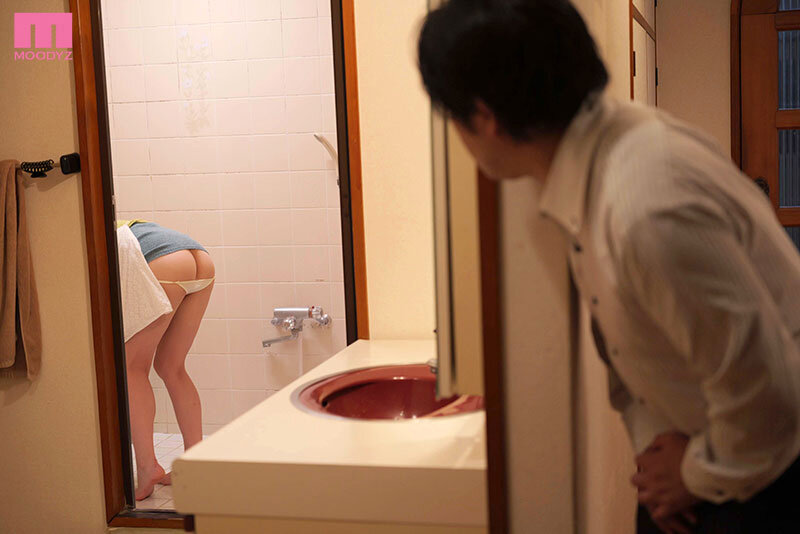 MIDA-200 [中字高清]【宫下玲奈&amp;黑丝】老公不给我满足也没差 上司的白嫩美翘臀年轻老婆的无内裤诱惑 让我彻底沉沦的肛门露出不伦 宫下玲奈