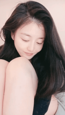 大学校花级女神，回头率100， 晴颜，初恋的感觉，又白又嫩，好想拥有她，此生足矣101