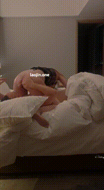 超极品绿帽淫妻【琢木鸟夫妻】32岁，气质绝佳的前海航空姐，老公一旁欣赏，娇妻水流成河
