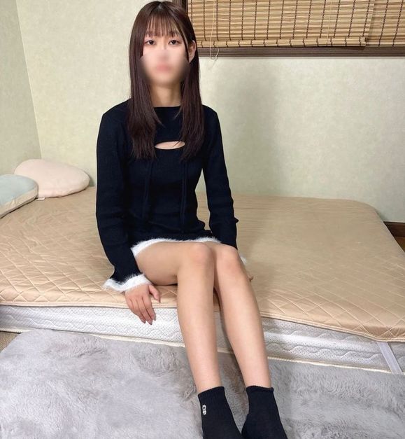 FC2-PPV-4865843 美脚×美尻の18歳J 【高清無碼】