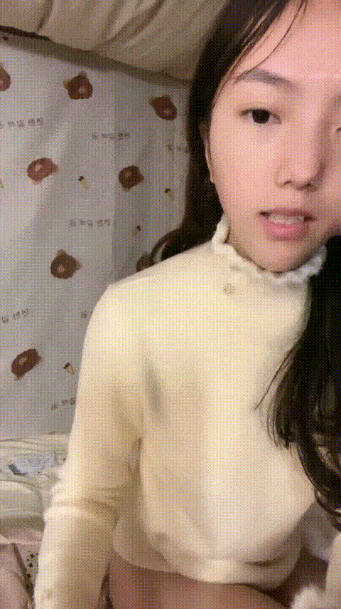 【晚儿】校花萝莉女神_清纯可爱_粉穴美乳_宿舍道具自慰高潮流白浆_1