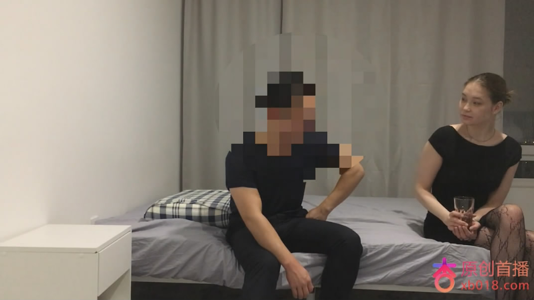 侯总探花 约了一个短发老师被操上瘾再约操完也不愿意离开