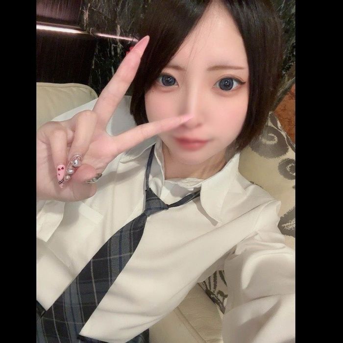 FC2-PPV-4854091 超S級美形ショートカ 【高清無碼】