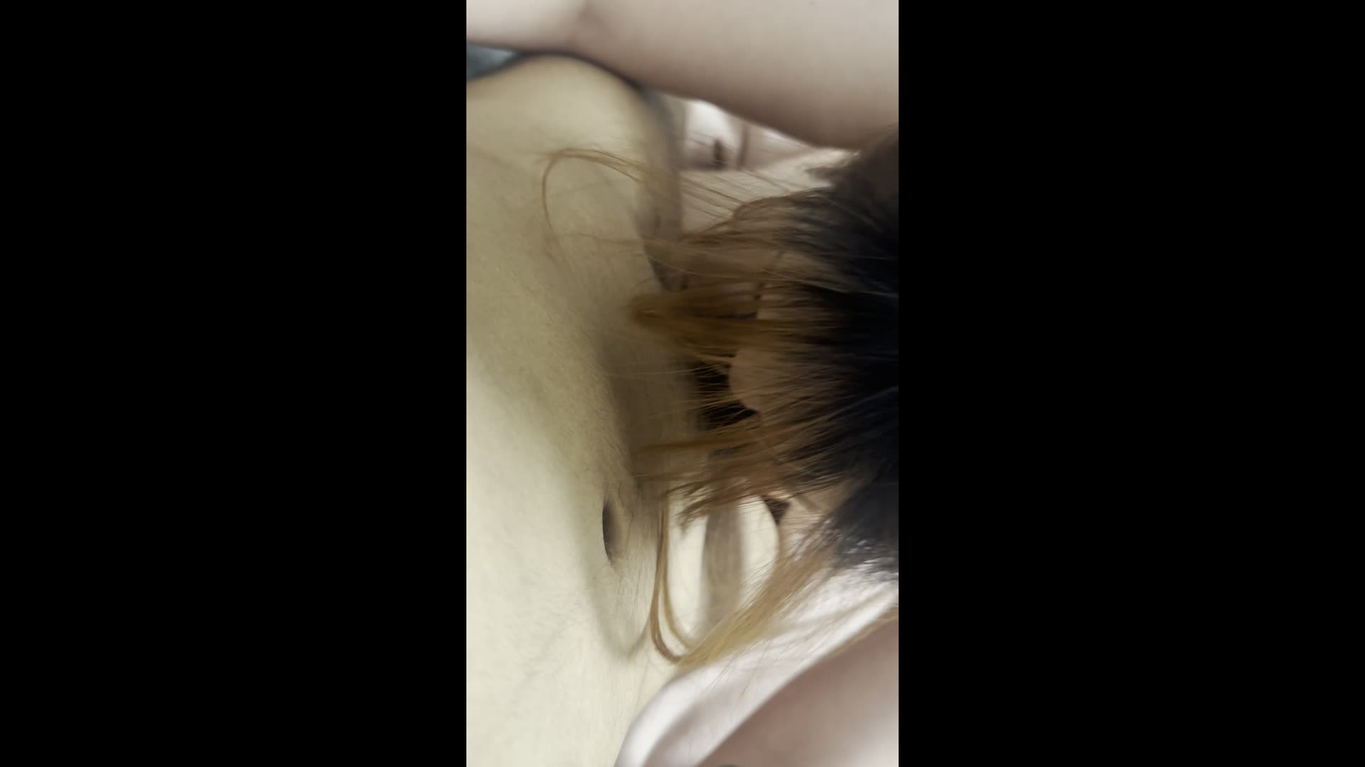 潍坊医院大奶护士_莉芸_私密炮友视频曝光