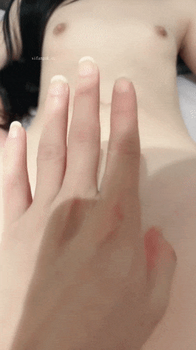 新人，小情侣每日炮火不停【小绵06妹妹】每次都无套，粉嫩可口少女，裤子都没时间穿上了，精彩！[MP4/4480MB]