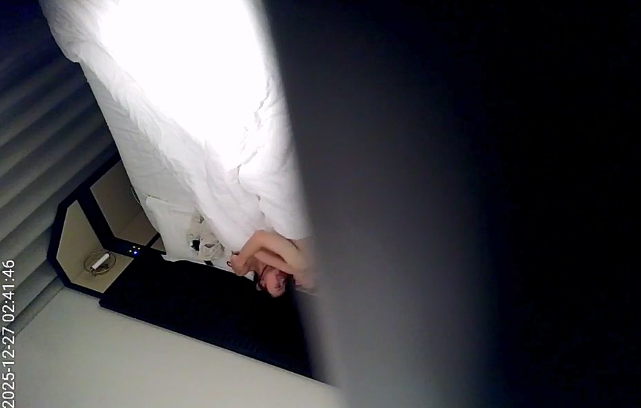 ⏪酒店偷拍⏩颜值极高纯情小美被本命年男友猛操小穴