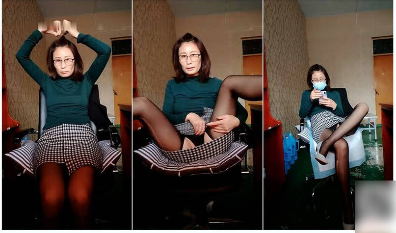 [MP4/1.94GB]熟女控,鐵鍋燉飯店短發眼鏡老板娘,白天沒生意,和後廚小夥店裏啪啪,直接內射