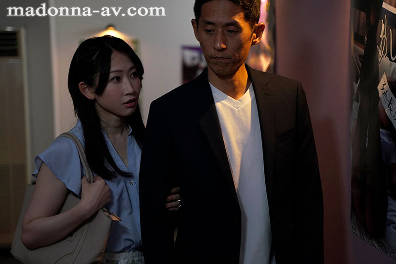 JUQ-979 背德NTR电影院 被低俗男人的肉棒玩弄的贞淑人妻-水戸かな[中字高清]